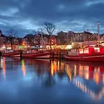Adriana Warnemünde